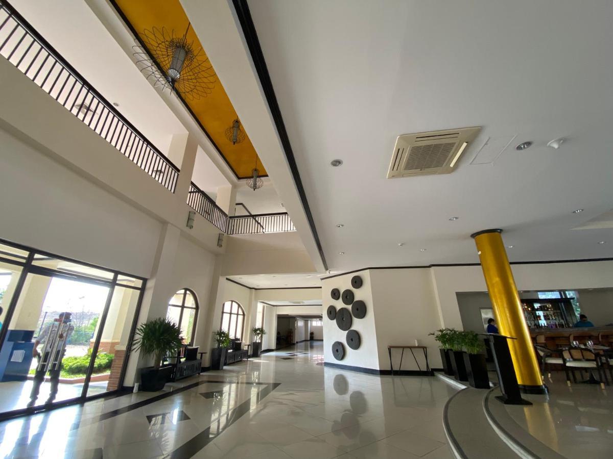 Plaza Del Norte Hotel And Convention Center Laoag Exteriér fotografie